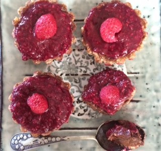 Chocolate and raspberry tarts